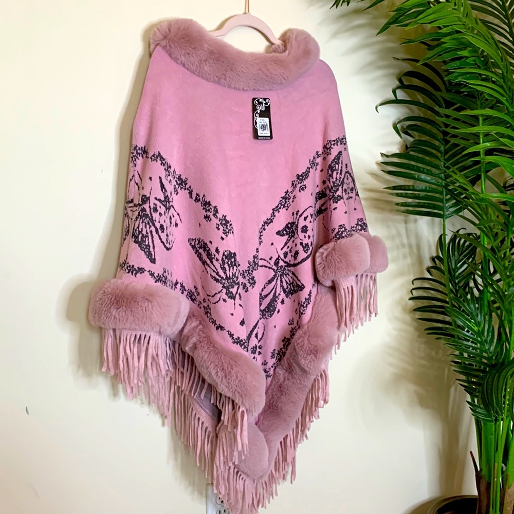 New cozy Pink faux fur shawl…one size